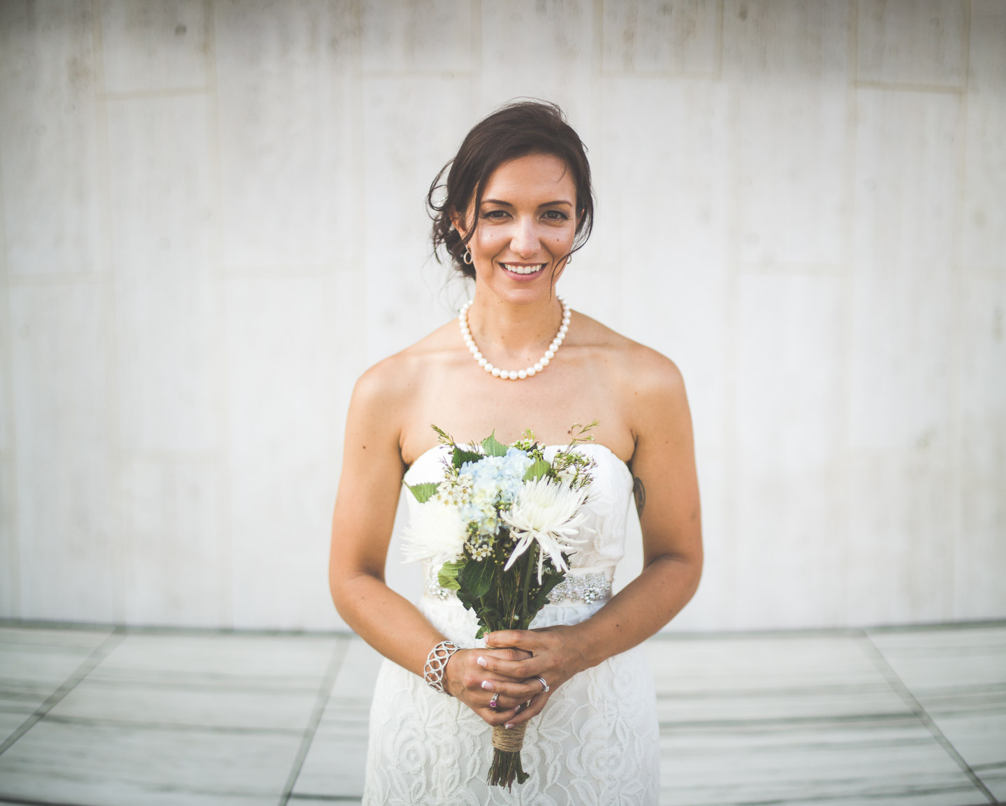 Detroit-Michigan-Wedding-Photographer-Photography-Bride-Pearls-Bouquet