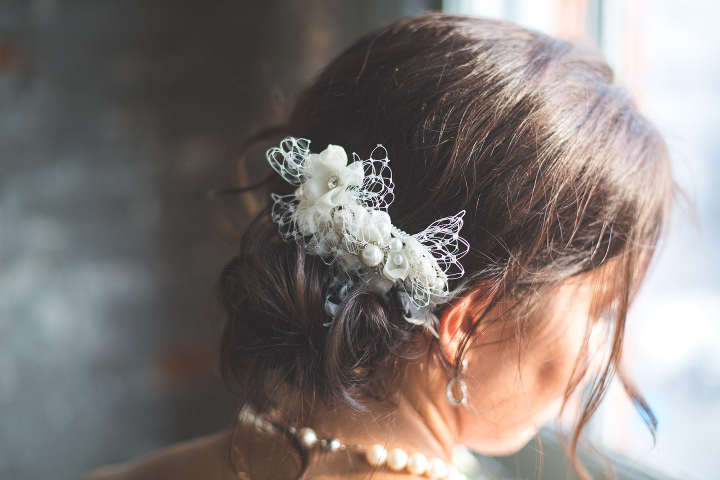 Detroit-Michigan-Wedding-Photographer-Photography-Bride-Hair-Clip