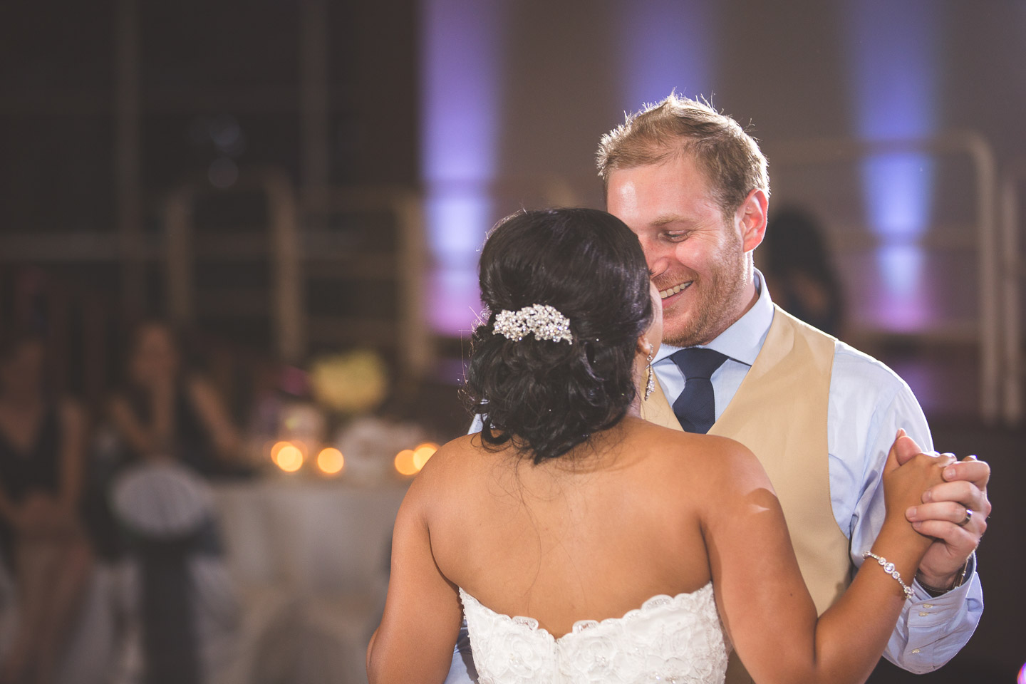 silver-garden-events-center-michigan-southfield-bride-groom-first-dance