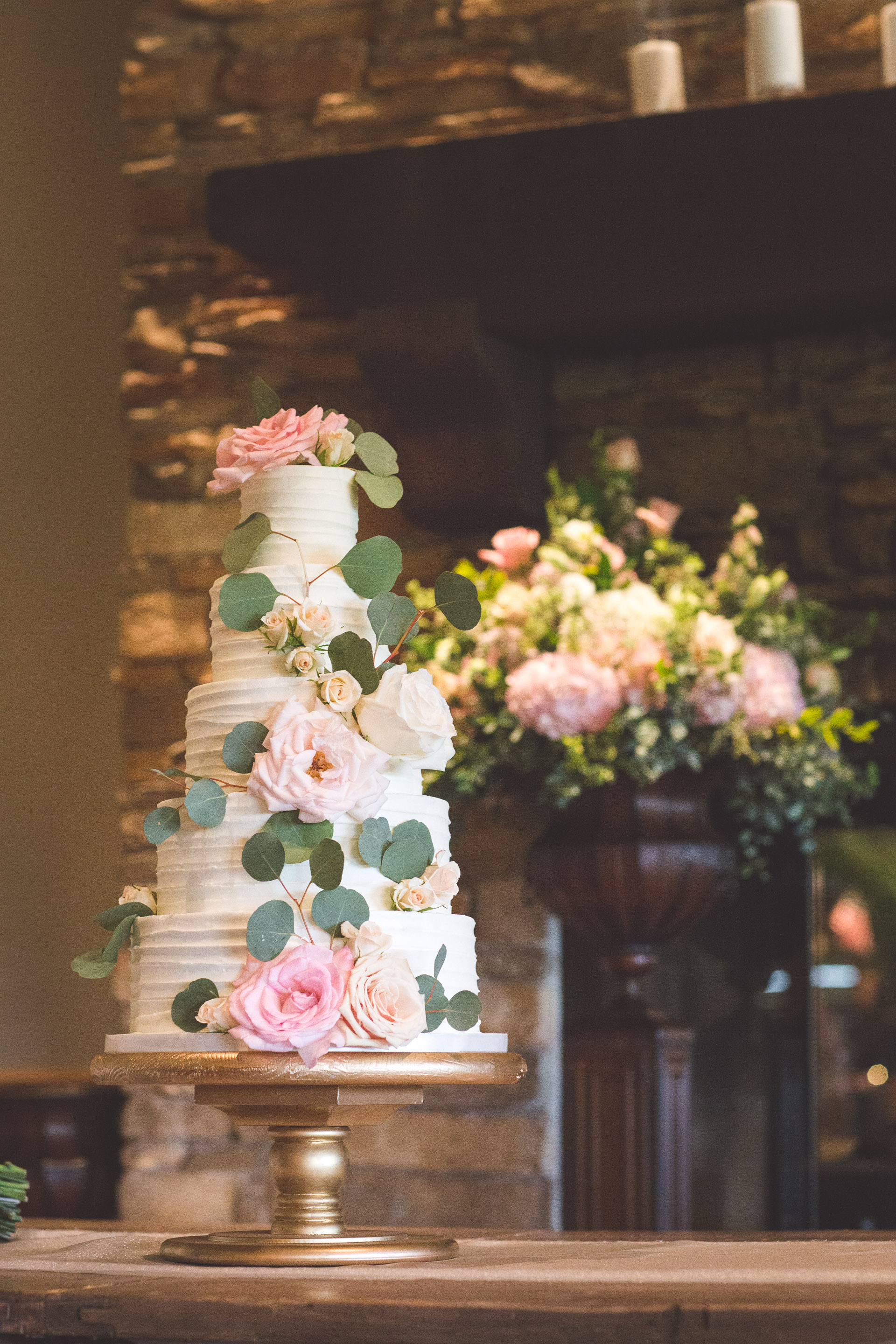 Wedding-Edmond-Oklahoma-Oak-Tree-Country-Club-Wedding-Cake