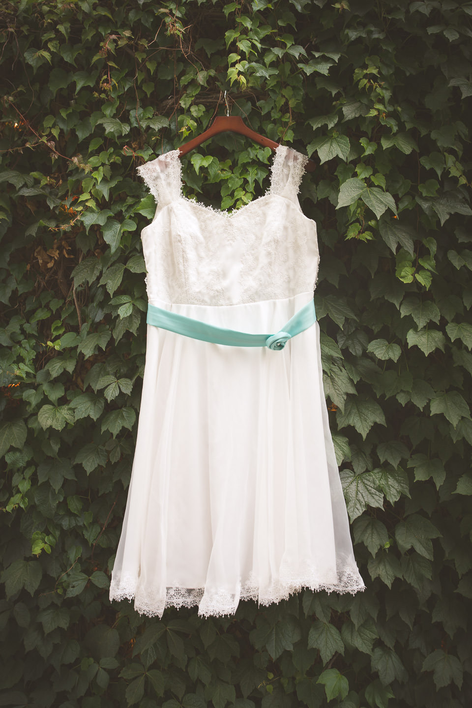 Lansing-Eaton-Rapids-English-Inn-Wedding-Dress